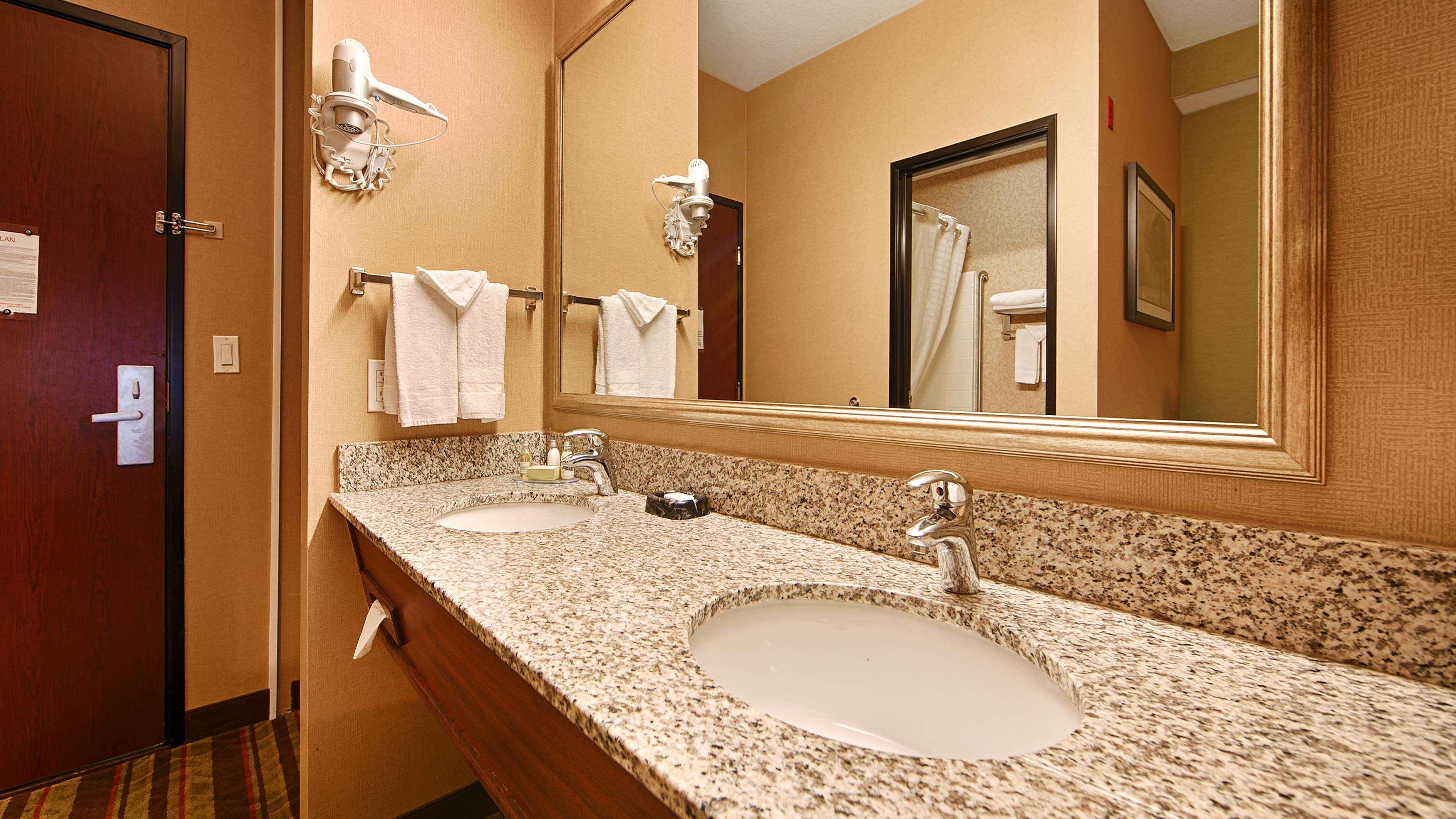 Best Western Wilsonville Inn & Suites Exterior foto