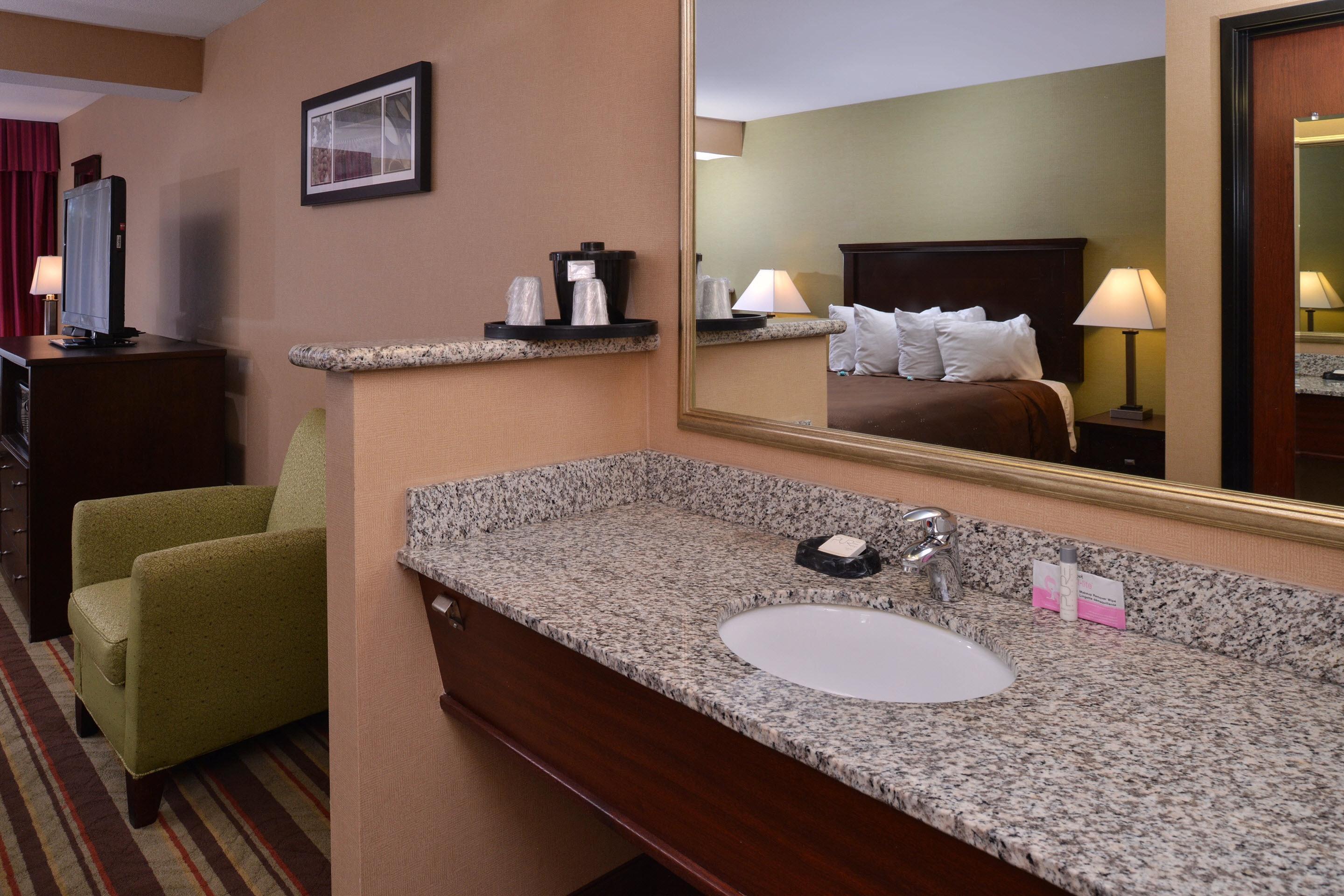 Best Western Wilsonville Inn & Suites Exterior foto